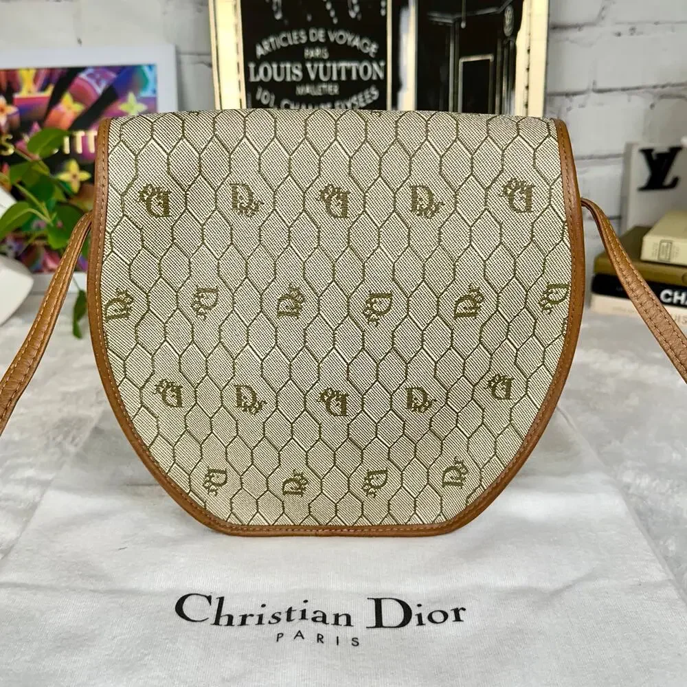 Dior Beige Monogram Canvas Shoulder Bag with Tan Leather Trim - Picture 4 of 16